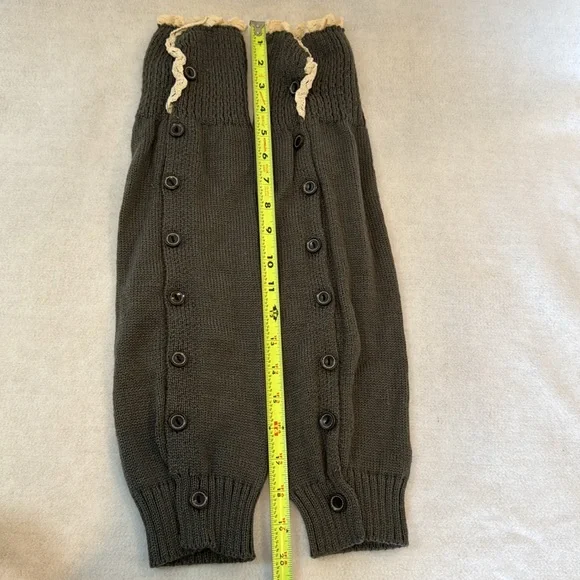 Women's Leg warmers Gray Cream Buttons Lace NWOT slouchy knit boots - Picture 8 of 9